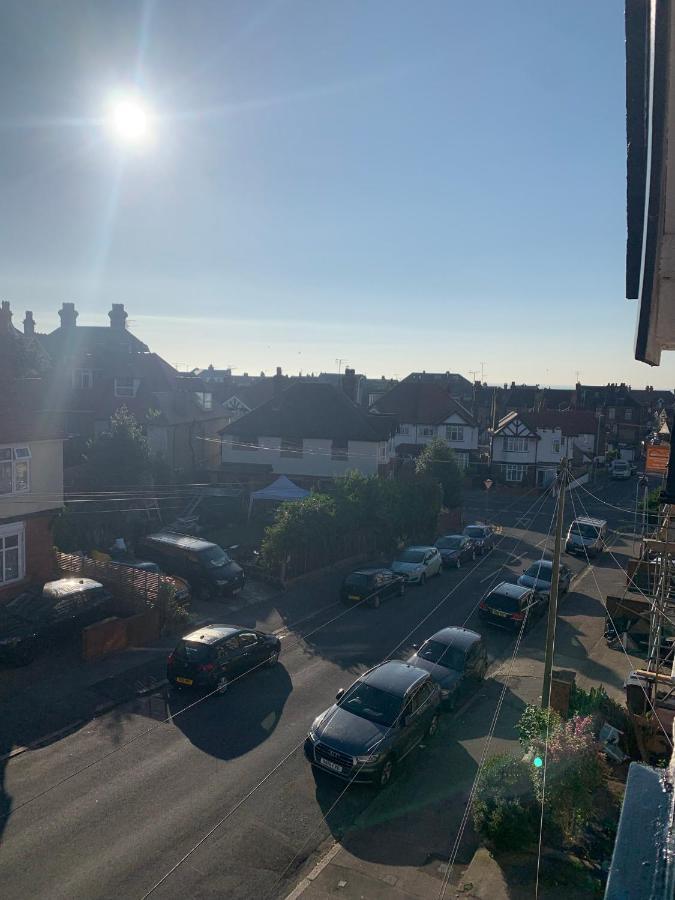 Pierremont En-Suite Rooms Broadstairs Bagian luar foto